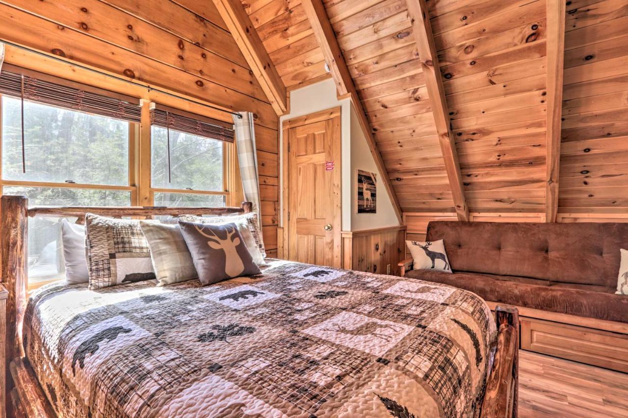 Cozy Cabin With Hot Tub In The Heart Of Pigeon Forge Exterior foto