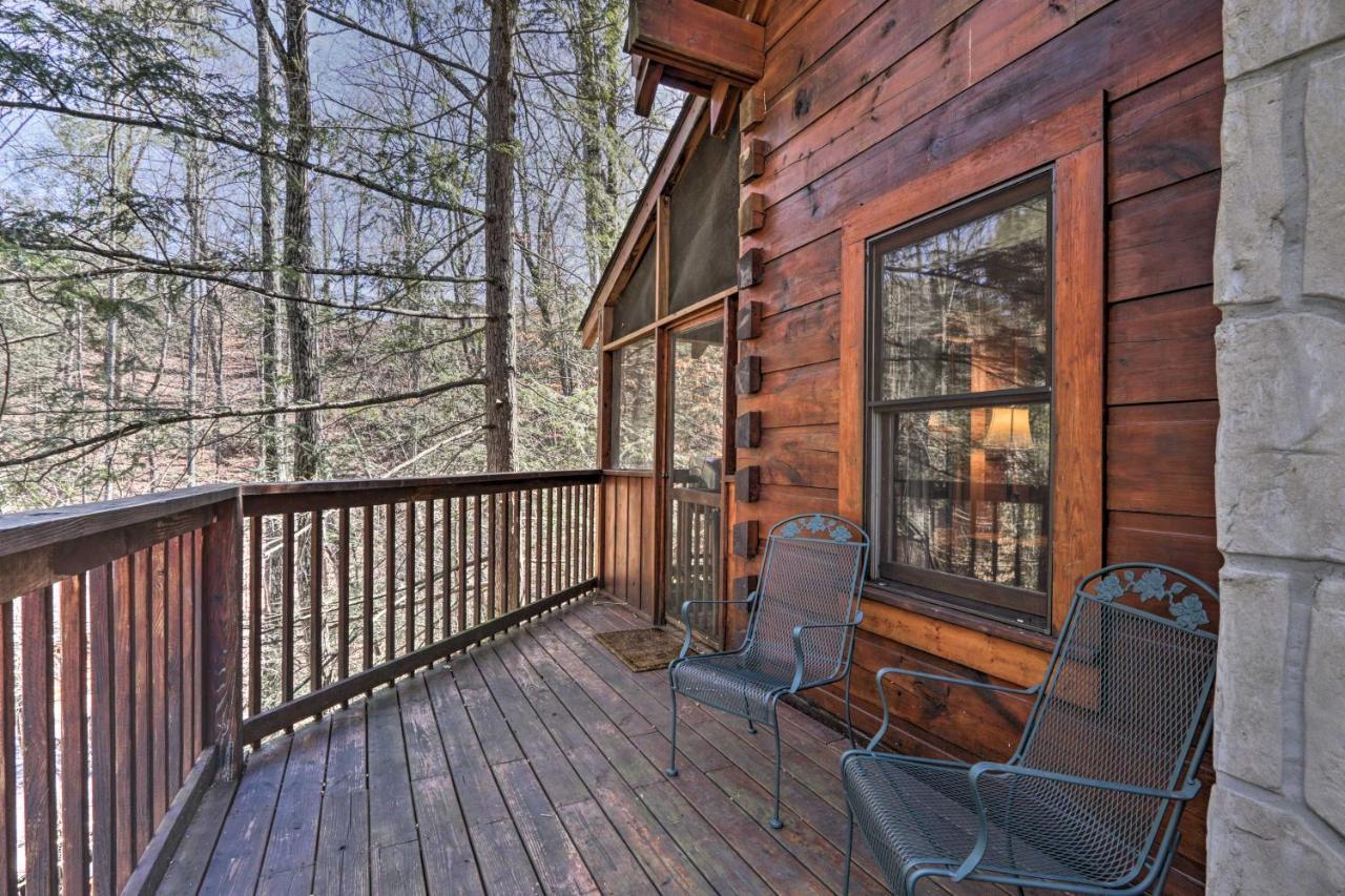 Cozy Cabin With Hot Tub In The Heart Of Pigeon Forge Exterior foto